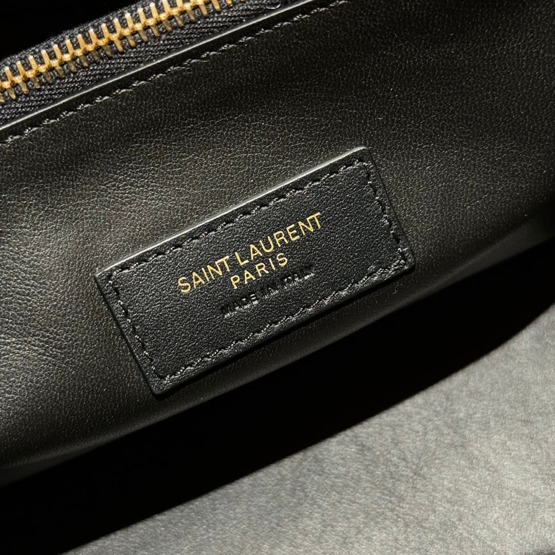생로랑(YSL) 르 5아7 호보백 스몰 블랙
