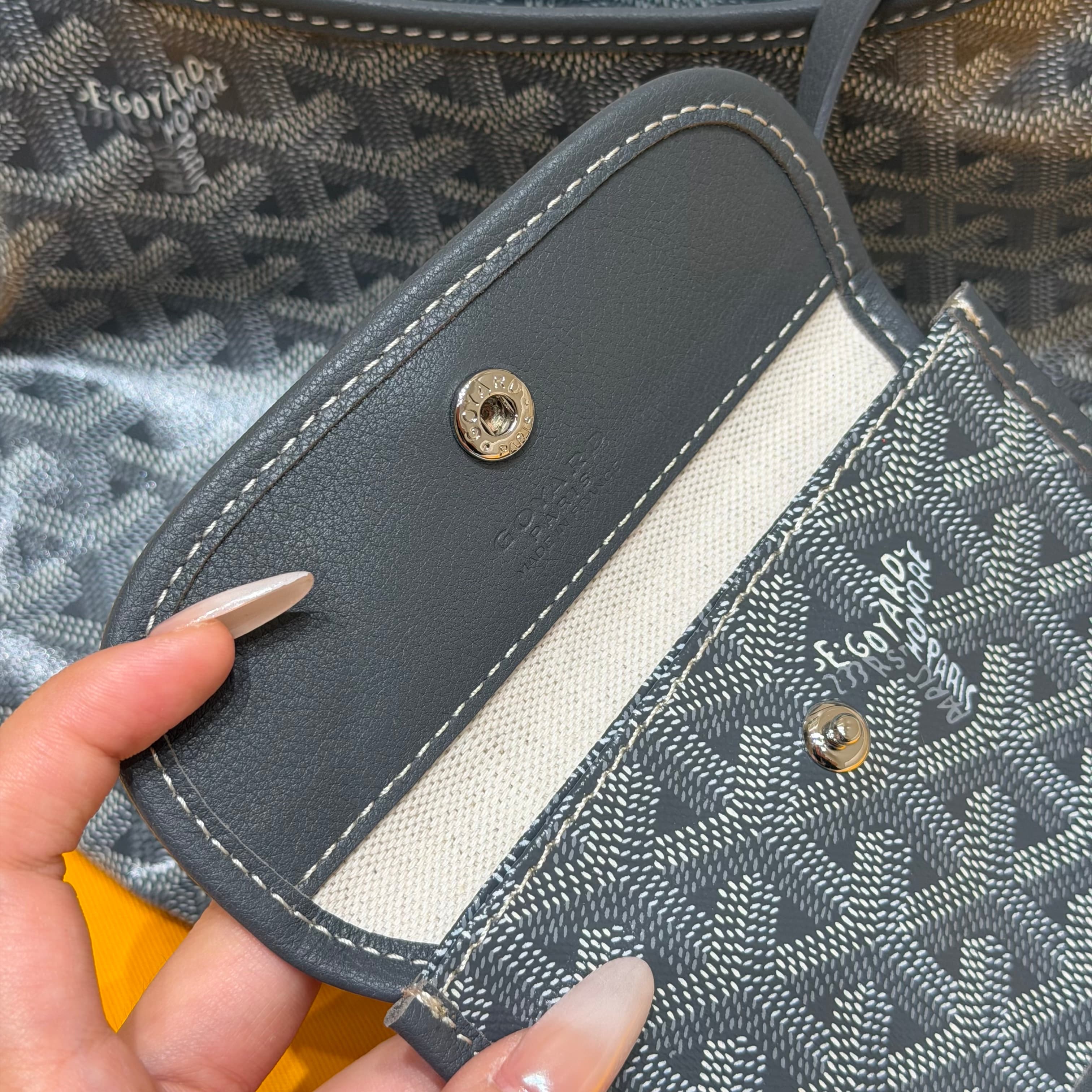 고야드 호보 언더암백 (라우엣 스타일, 그레이)