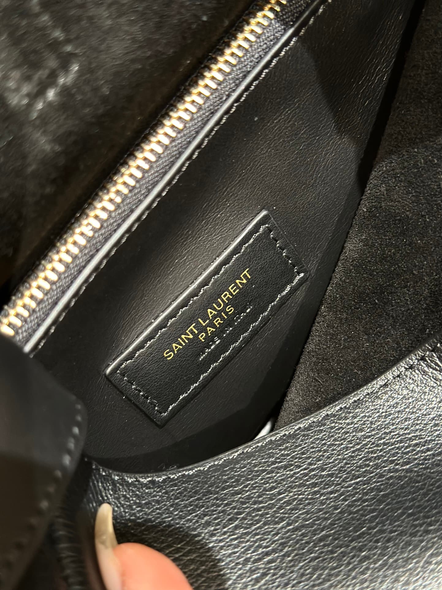 생로랑(YSL) 르 5아7 호보백 라지(30cm) 블랙