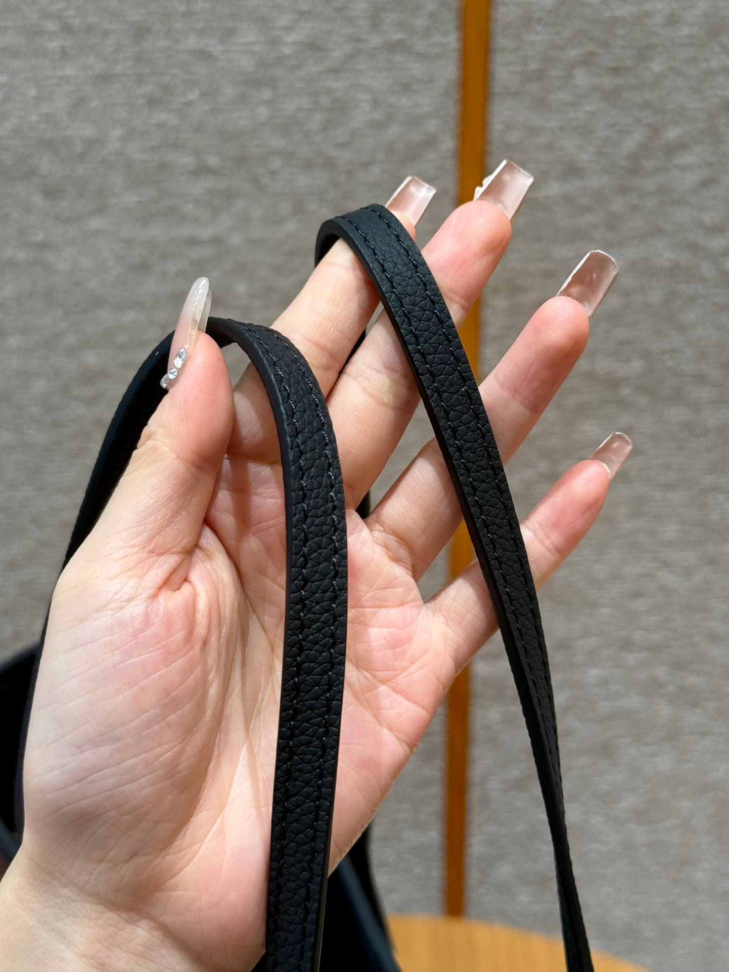 루이비통 네버풀 MM Neverfull MM 모노그램 브라운(블랙 트림 리버서블)