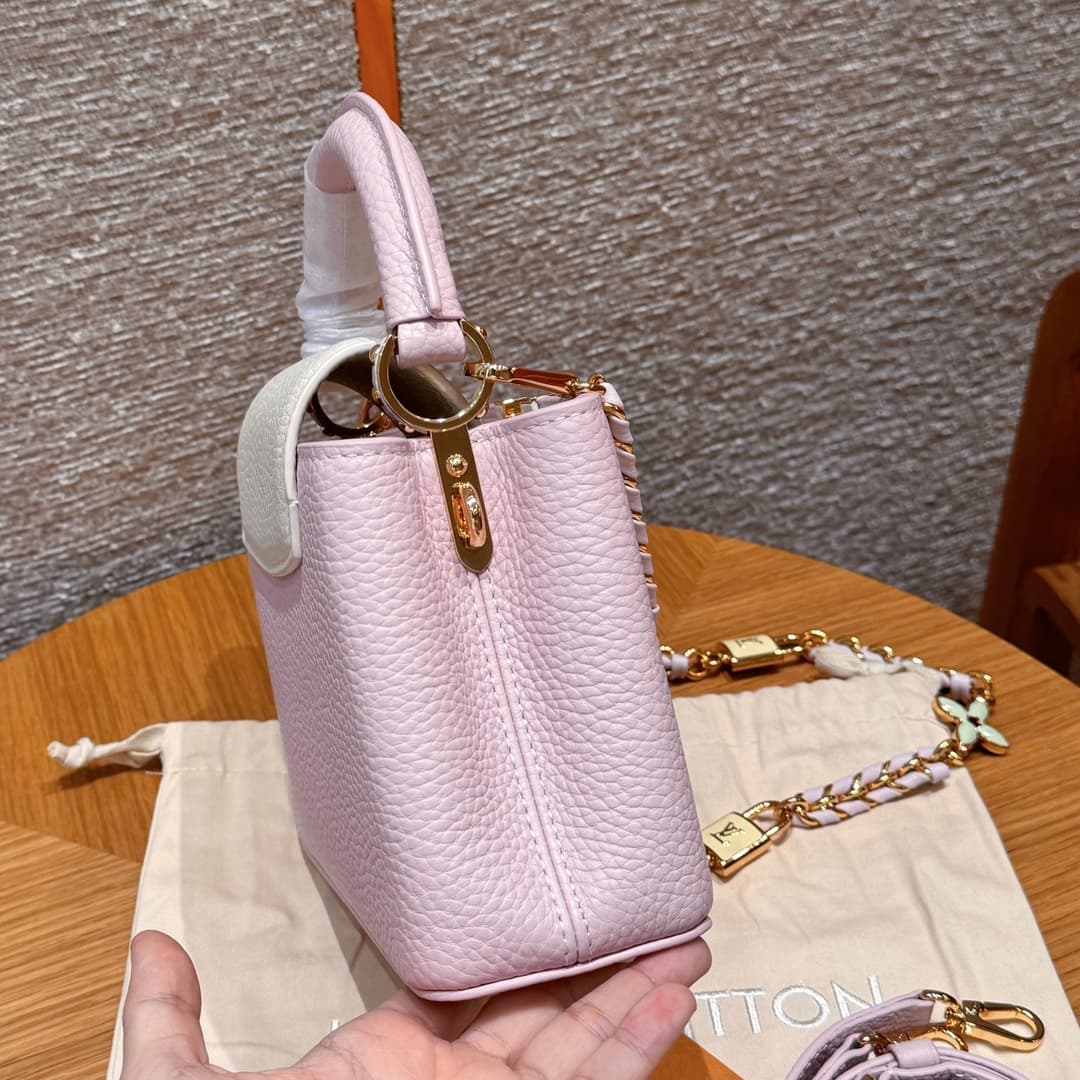루이비통 카퓌신 MM (핑크)