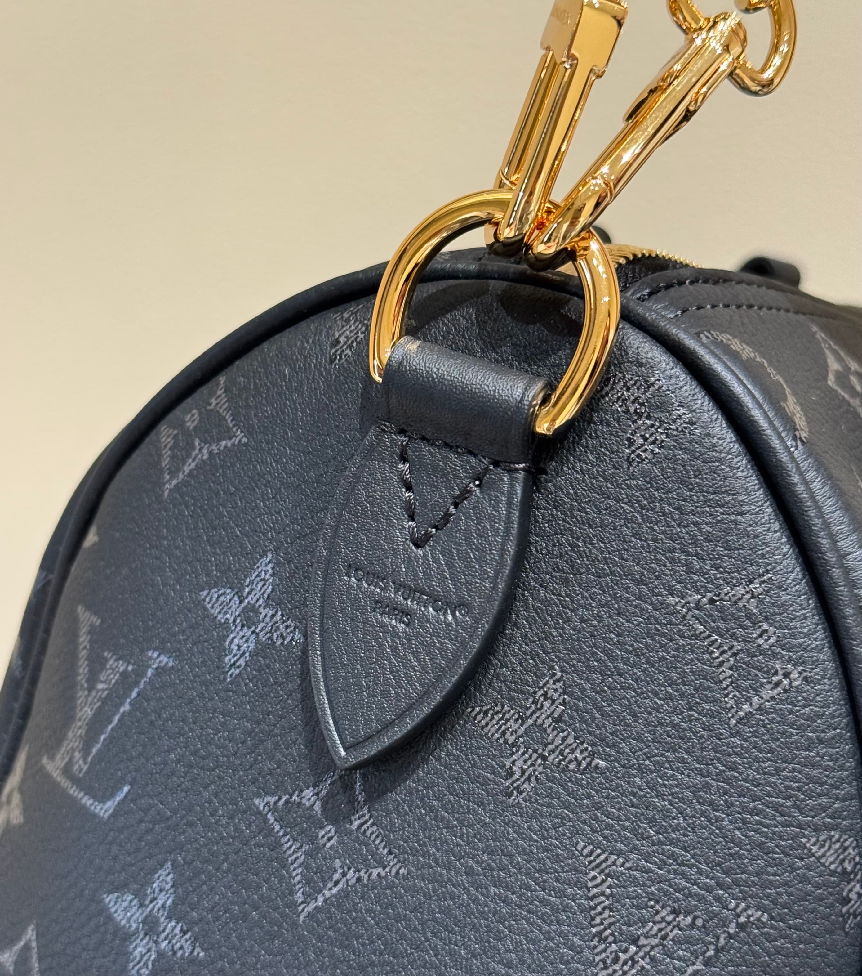 루이비통 스피디 반둘리에 25 (블랙)
